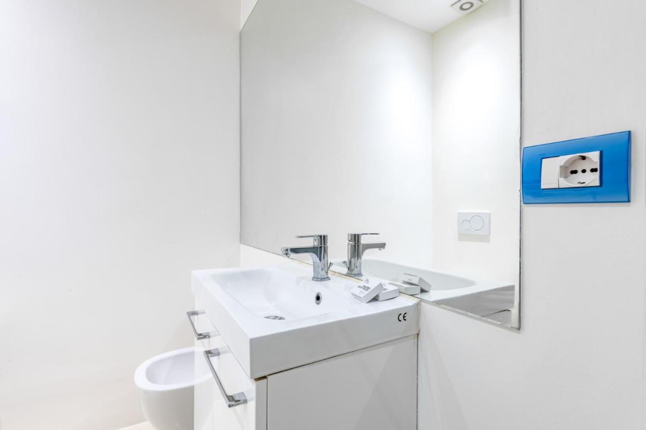 Easylife - Romantico Appartamento Sulla Darsena Mailand Exterior foto